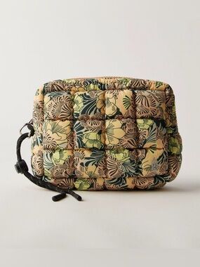 FP MOVEMENT by FREE PEOPLE PRINTED MINI CASE IN DENSE FLORAL